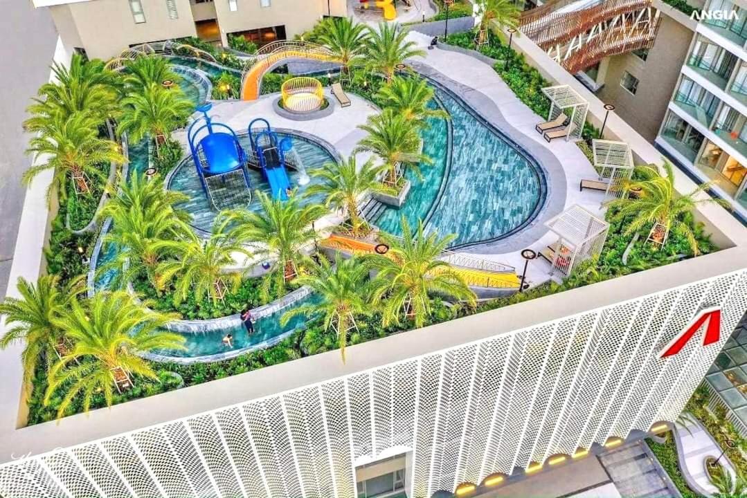 Oasis - The Song, Infinity Pool & Gym Apartment *